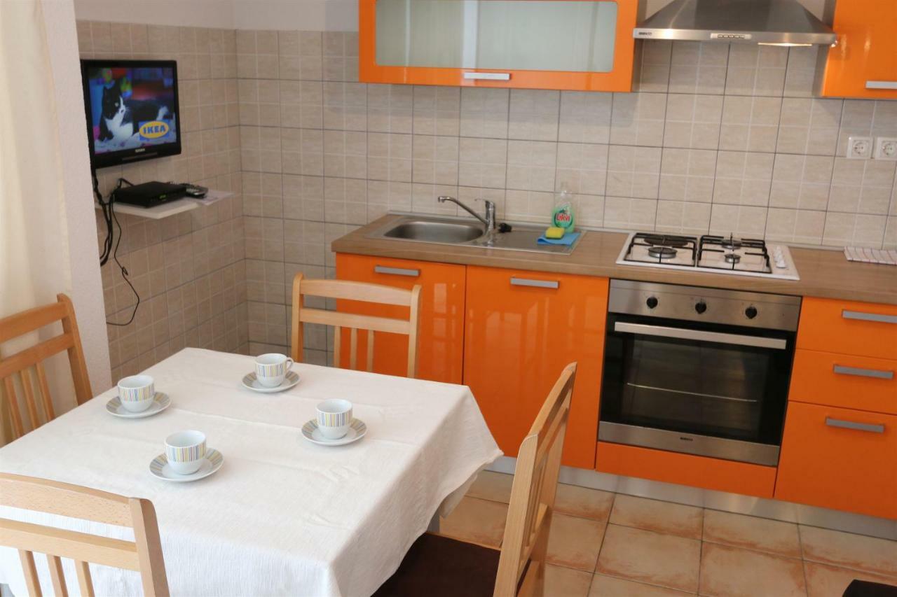 Apartments Hodzic Šilo Extérieur photo