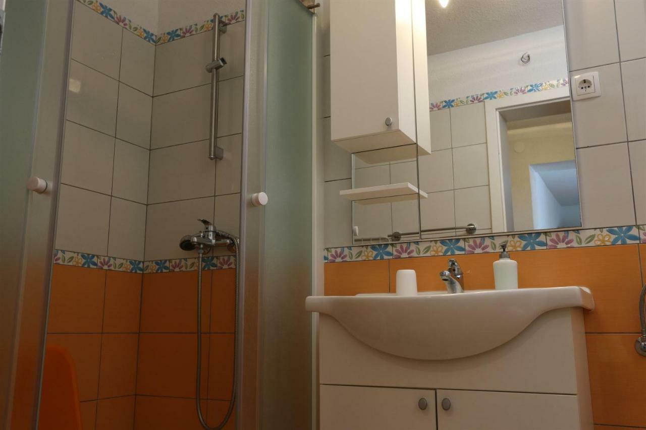 Apartments Hodzic Šilo Extérieur photo