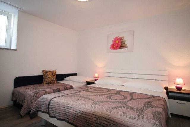 Apartments Hodzic Šilo Extérieur photo
