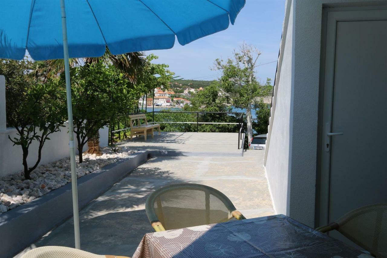 Apartments Hodzic Šilo Extérieur photo